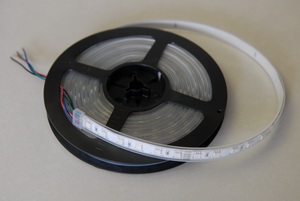 Tira LED, 5m, RGB, 60LED/m, 24V, 14,4W/m, IP67 Tira LED, 5m, RGB, 60LED/m, 24V, 14,4W/m, IP67