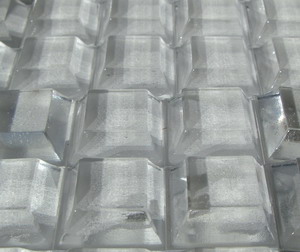 Bumpen 12.7x12.7 mm H: 5.8mm Bumpen 12.7x12.7 mm H: 5.8mm