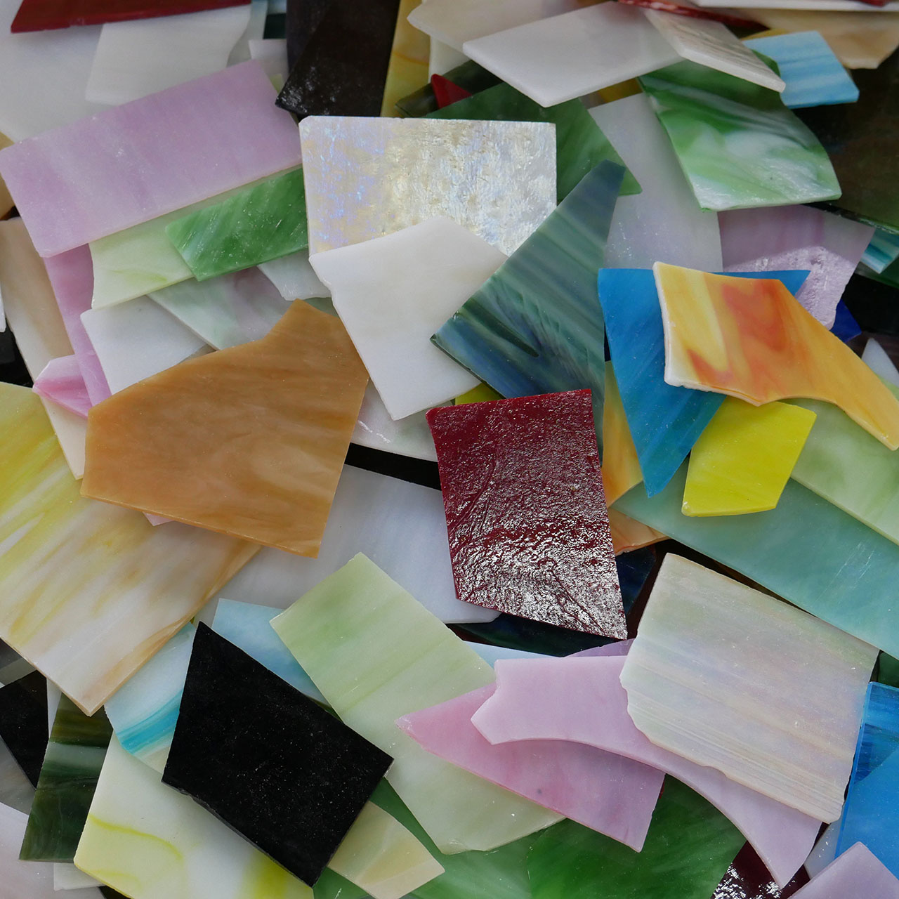 Scherbenkiste 10kg - OPAL - Wissmach / YANG / Youghiogheny Scherbenkiste 10kg - OPAL - Wissmach / YANG / Youghiogheny