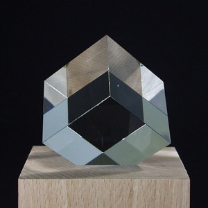Glass Cube 50x50x50mm with corners Glass Cube 50x50x50mm with corners
