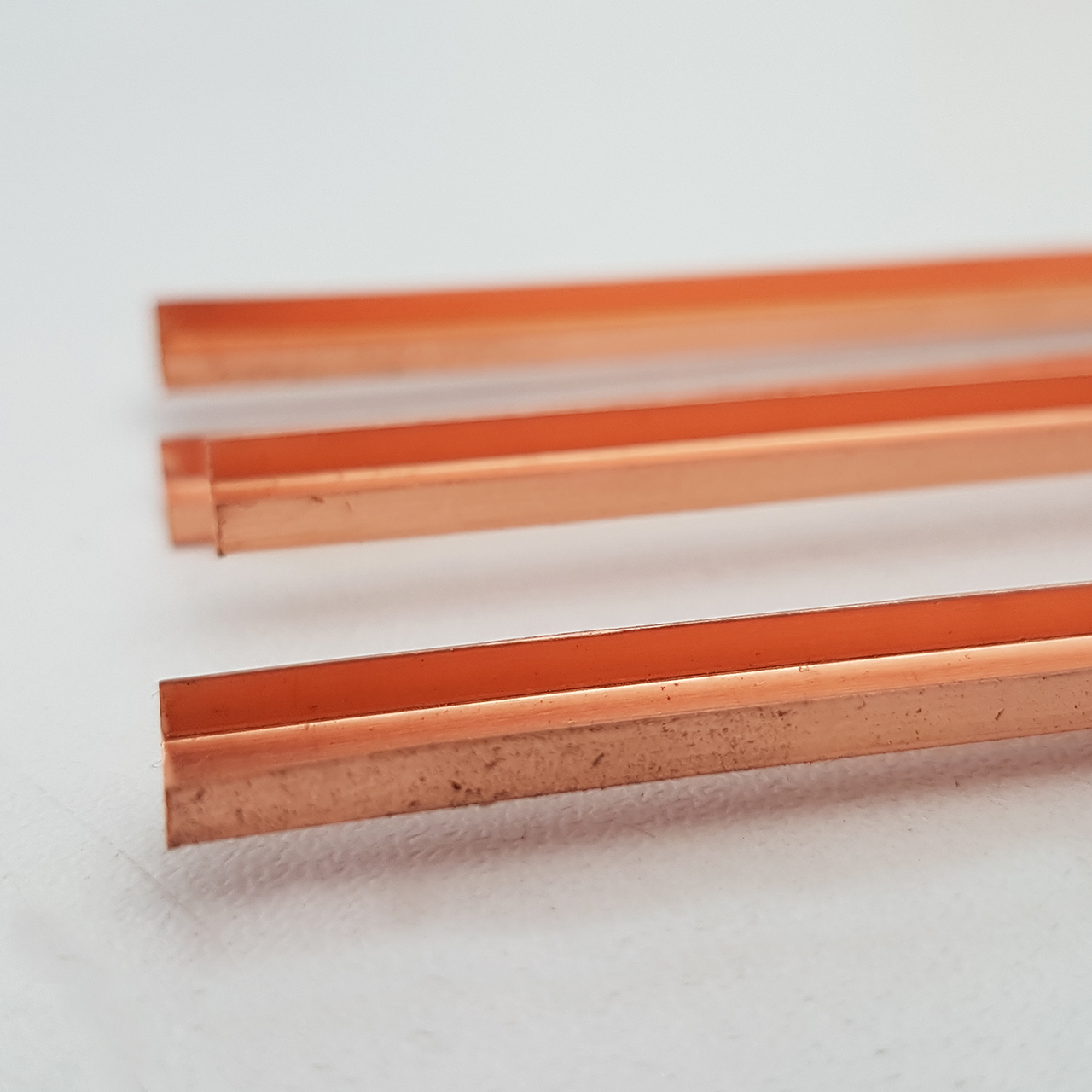 Kupferblech U-Form ca. 4x5 mm, ca. 1,8 m Kupferblech U-Form ca. 4x5 mm, ca. 1,8 m