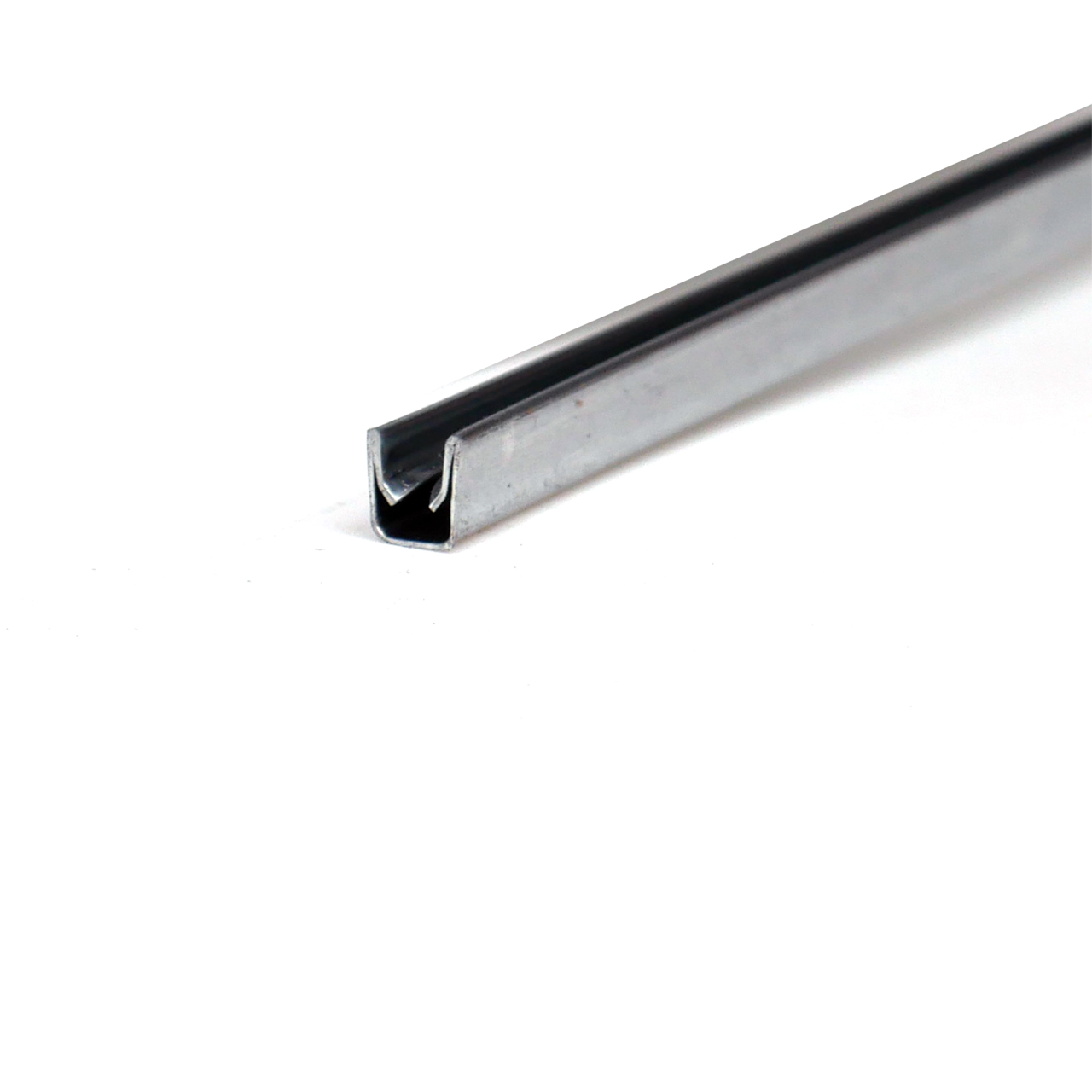 ZInc Border Channel ca. 5,5 x 7,4 mm, ca. 1,8 m ZInc Border Channel ca. 5,5 x 7,4 mm, ca. 1,8 m