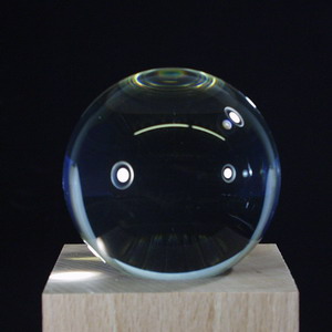 Glass Ball 80mm avec base plate Glass Ball 80mm avec base plate