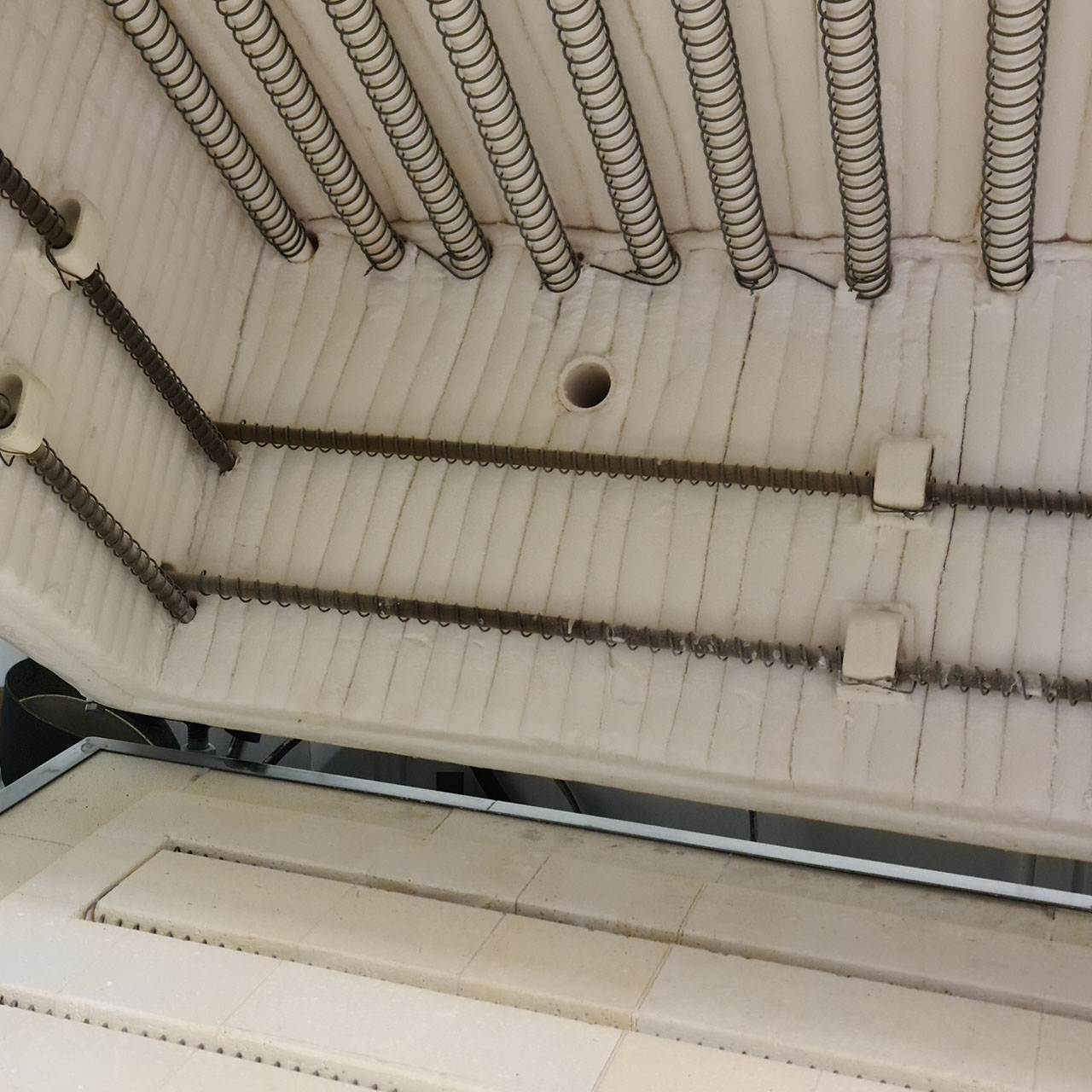 Heating element in lower part of hood, Activated manually PS 6-250 - 6.6-400 Heating element in lower part of hood, Activated manually PS 6-250 - 6.6-400