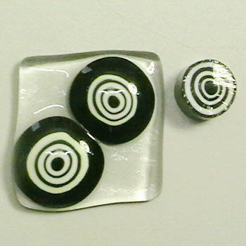 MILLEFIORI noir--blanc cercle d:10-12mm, 100g MILLEFIORI noir--blanc cercle d:10-12mm, 100g